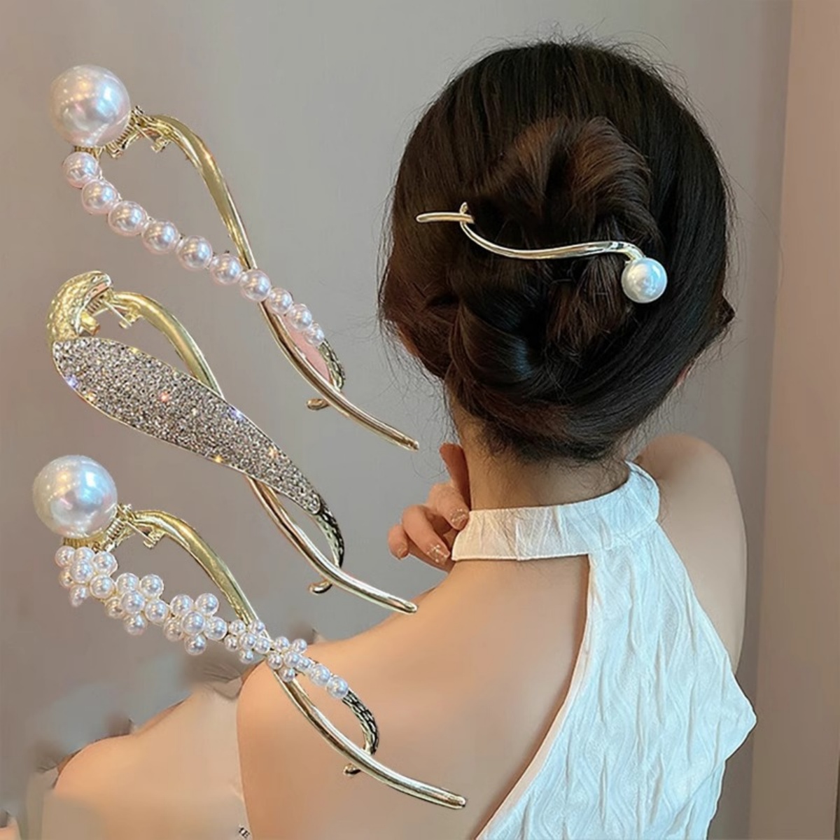 Korean Girls Lifestyle - Elegant Glitter Pearl Hair Clip For