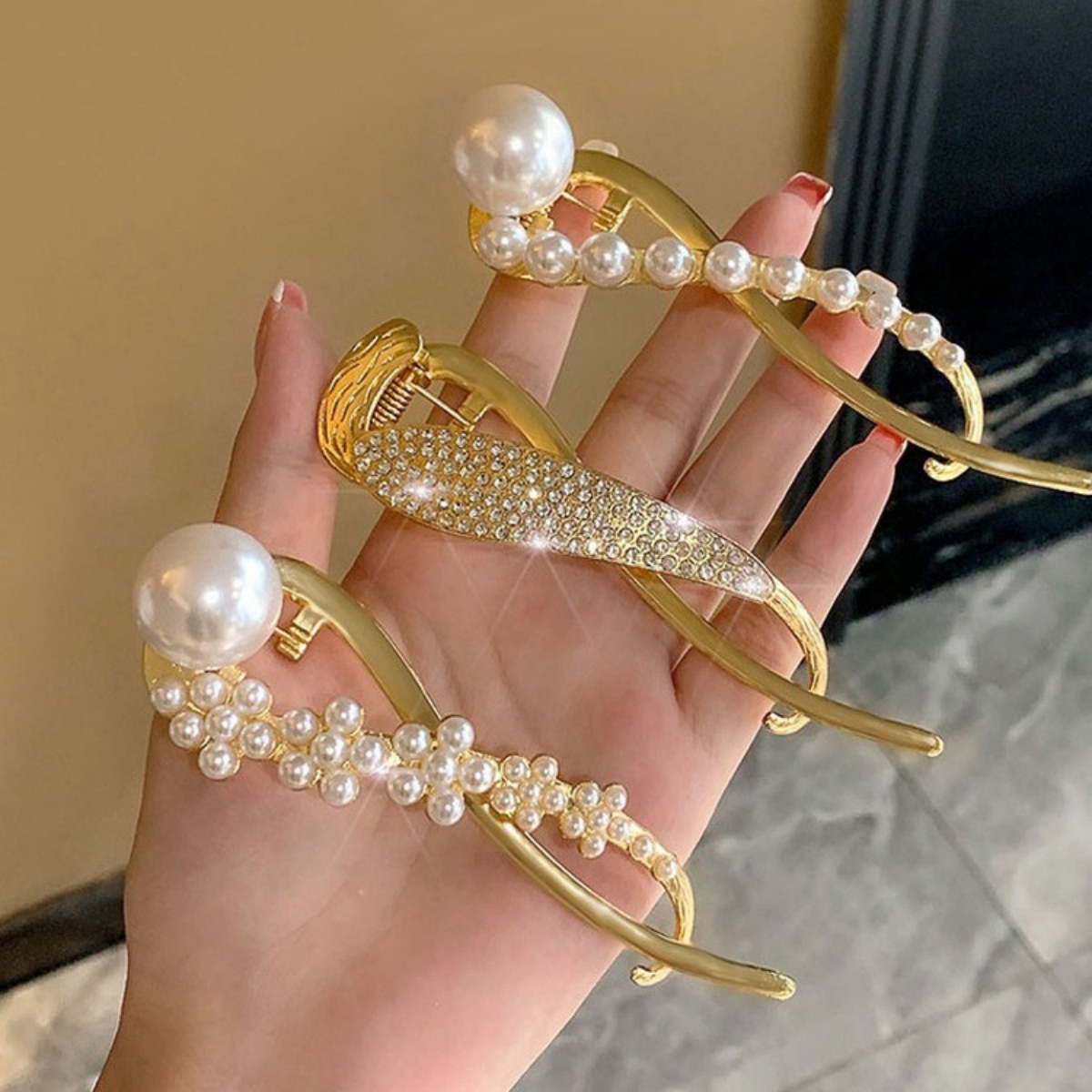 Elegant Glitter Pearl Hair Cli - đánh giá và giá Korean Girls Lifestyle